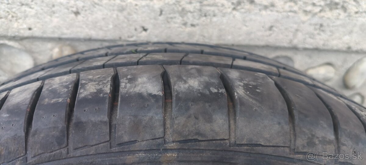 Skoda Octavia letny pneu - 2