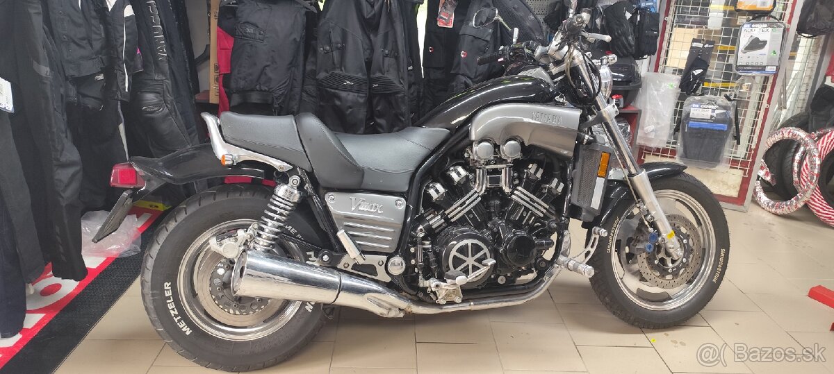 Yamaha v max - 2