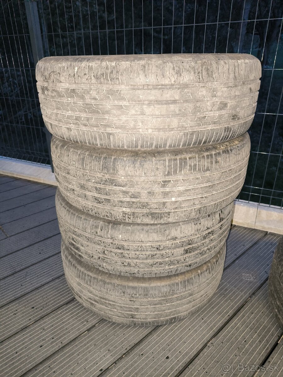 Pneumatiky Continental 235/60 R17 - 2