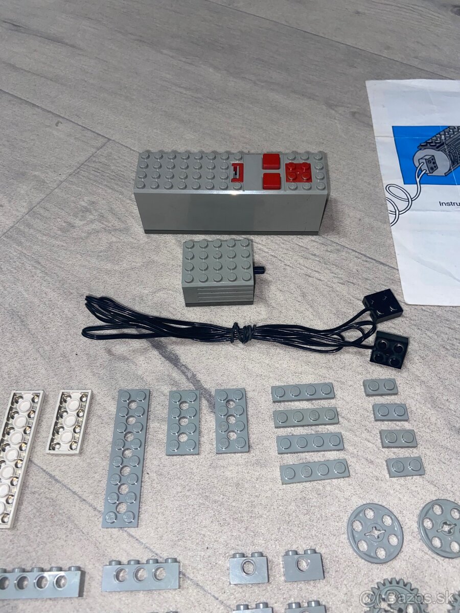 Lego Technic 8720 – 9V Motor Set (1990) - 2