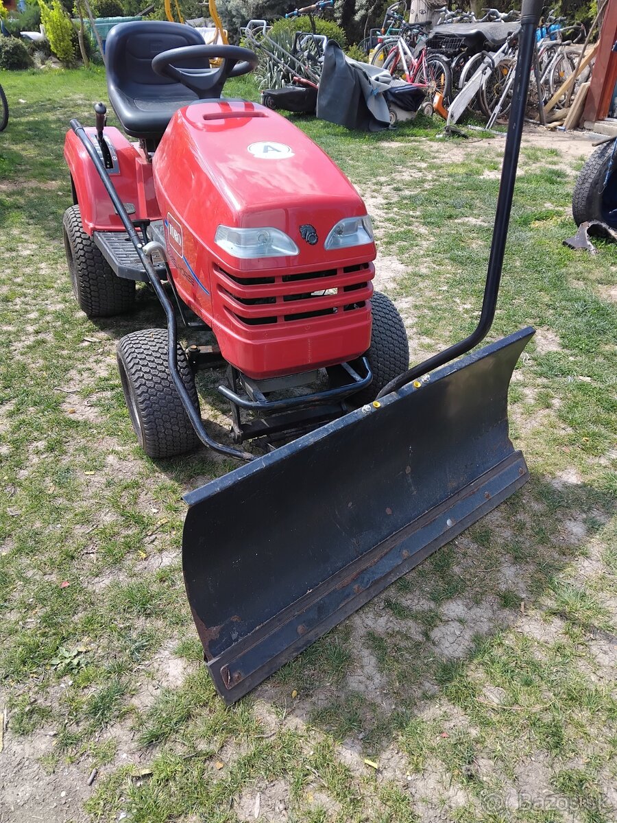 TORO-traktorová kosačka - 2