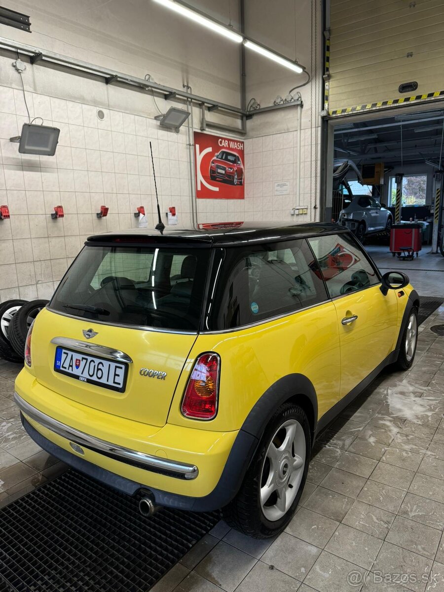 Mini cooper 1.6 manuál (r.v. 2002) - 2