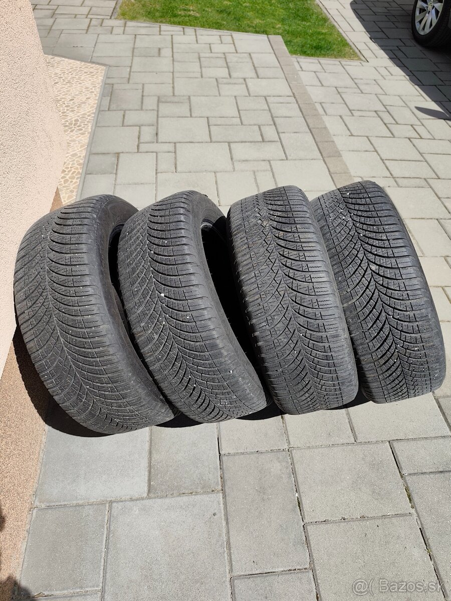 Celoročné pneumatiky Goodyear Vector 205/55 R16 - 2
