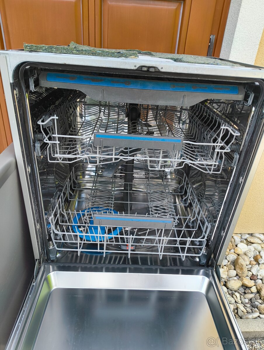 ELECTROLUX UMÝVAČKA - 2