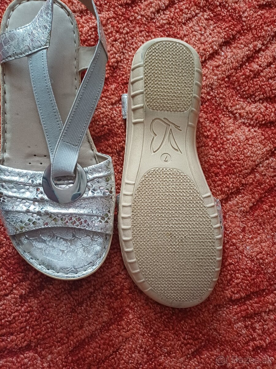 Damske strieborné sandale 7 - 2