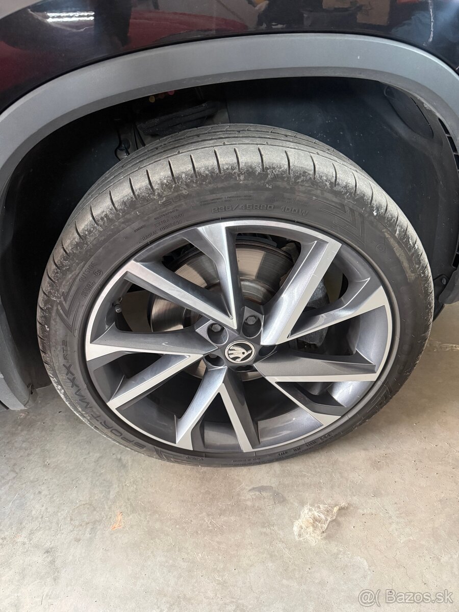 5x112 R20 235/45 škoda - 2