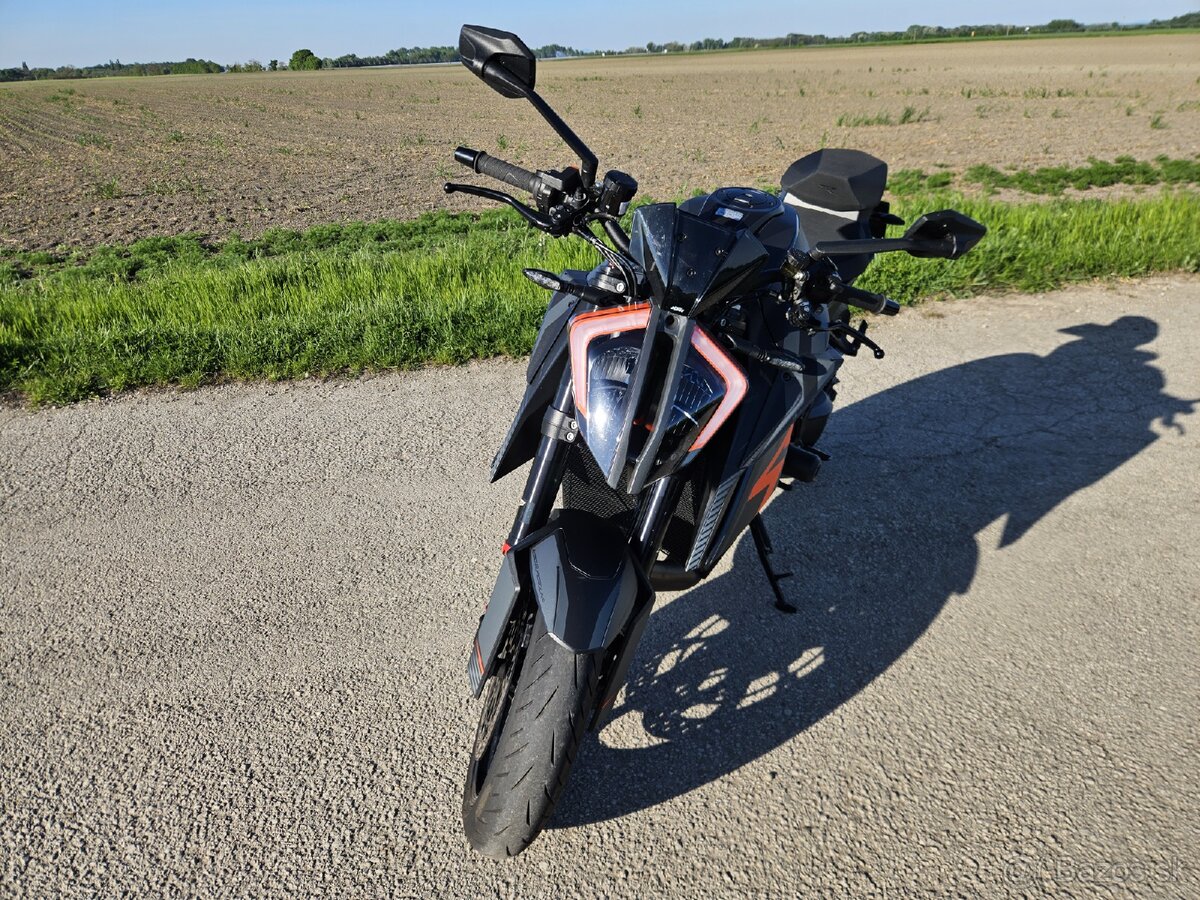 KTM SuperDuke 1290 R - 2