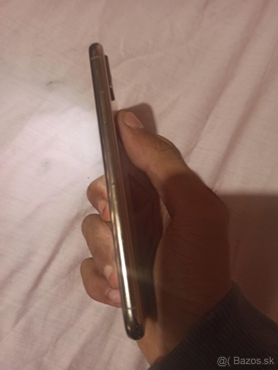 Predám IPhone Xs rosé gold 64gb - 2