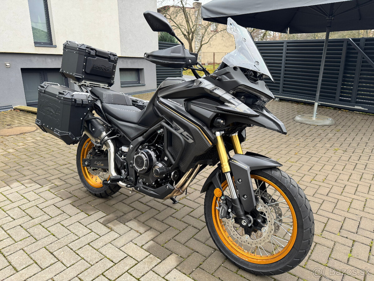 Voge 525 DSX Black Knight