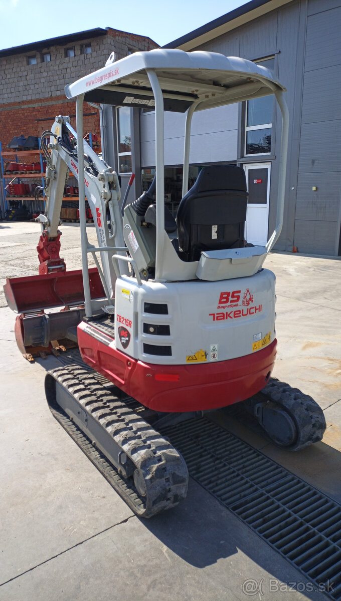 Takeuchi TB215R | 2019 | 1 645 MTH - 2