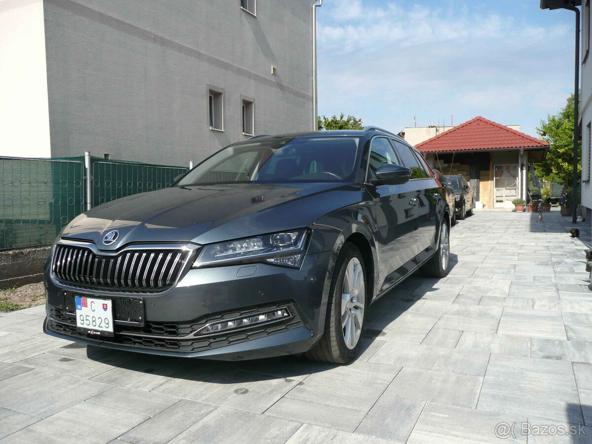 Škoda Superb Combi 2.0 TDI SCR Premium 4x4 DSG - 2