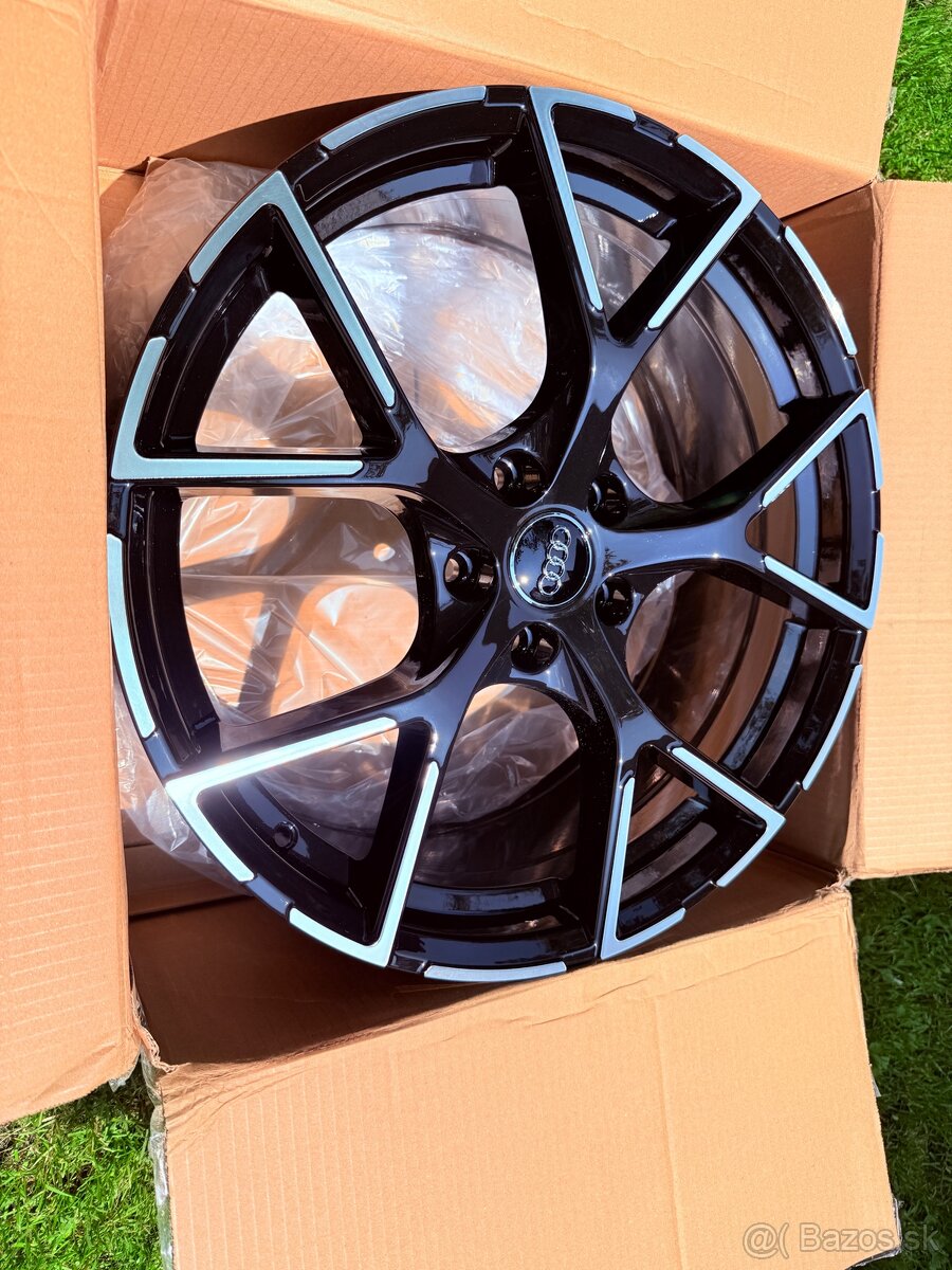 Nové R19 RS3 style – čierne s leštenými hranami - 2