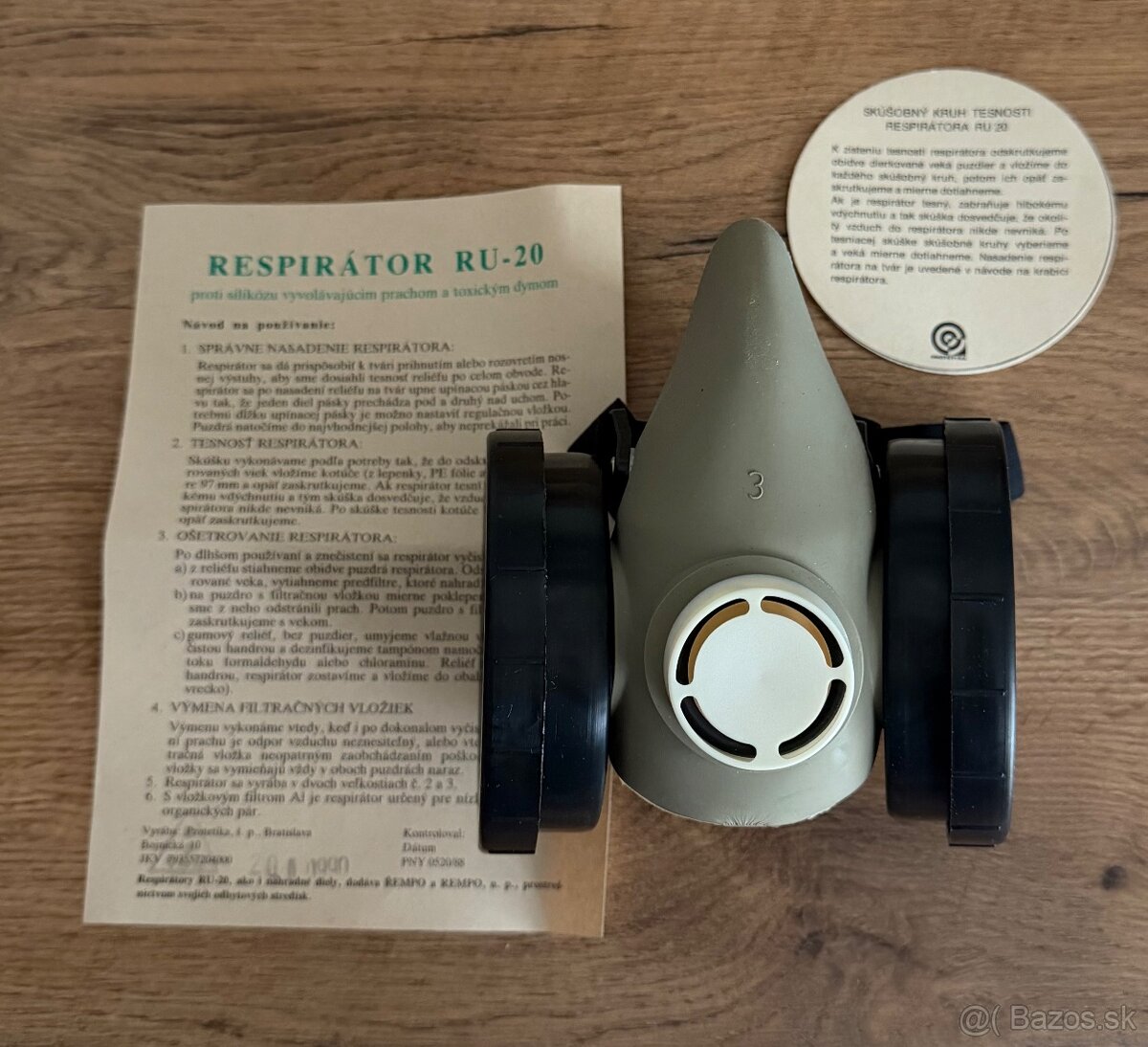 Predám Retro maska RU-20 (1990) - 2