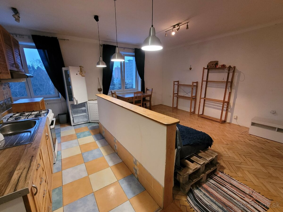 Prenájom 2-izboveho bytu Poprad - 2