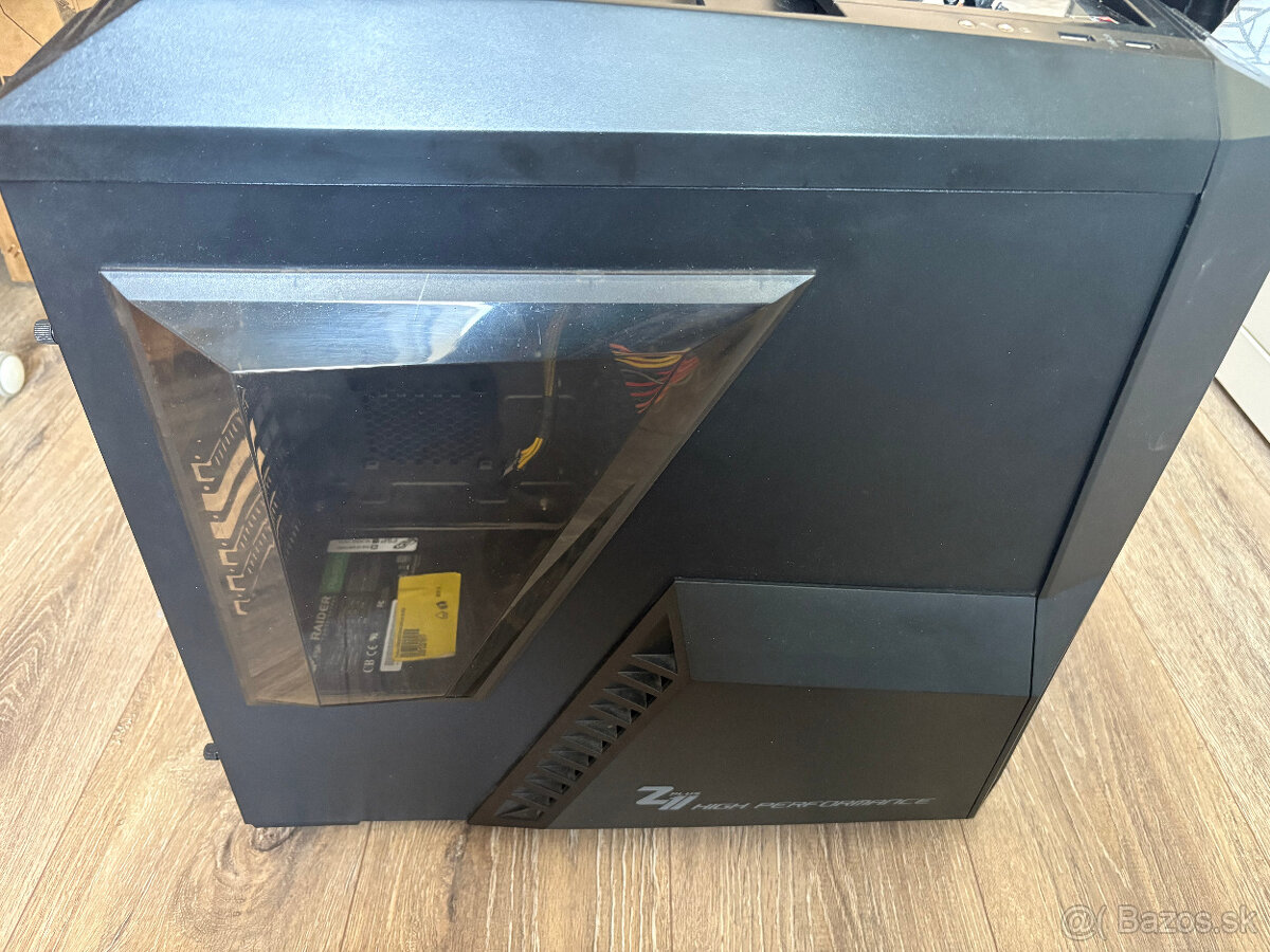 PC skrina + Zdroj + DVD ROM + Čitačka pamäť. kariet - 2