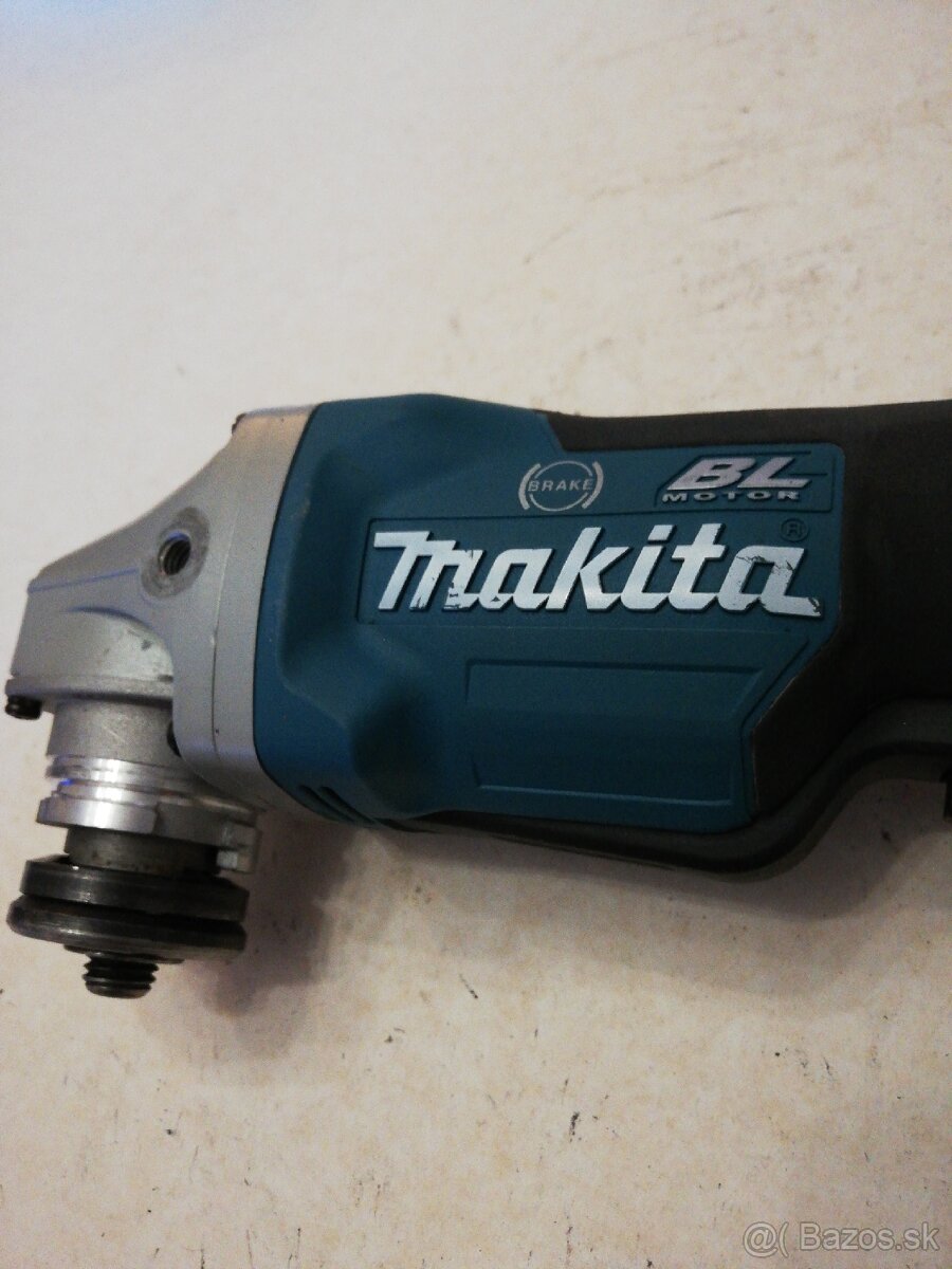 Makita uhlová brúska 517 - 2