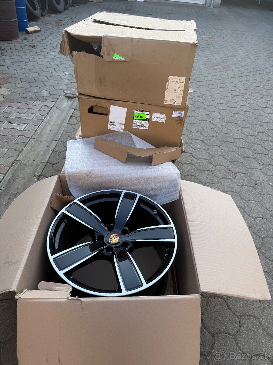 22" PORSCHE CAYENNE E3,CARRERA SPORT R22 5x130 - 2