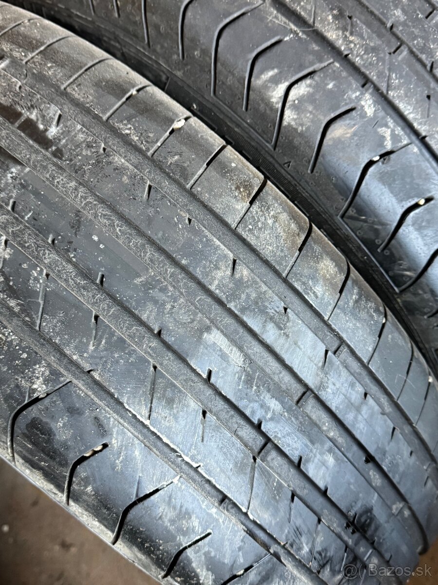225/60R17 - 2
