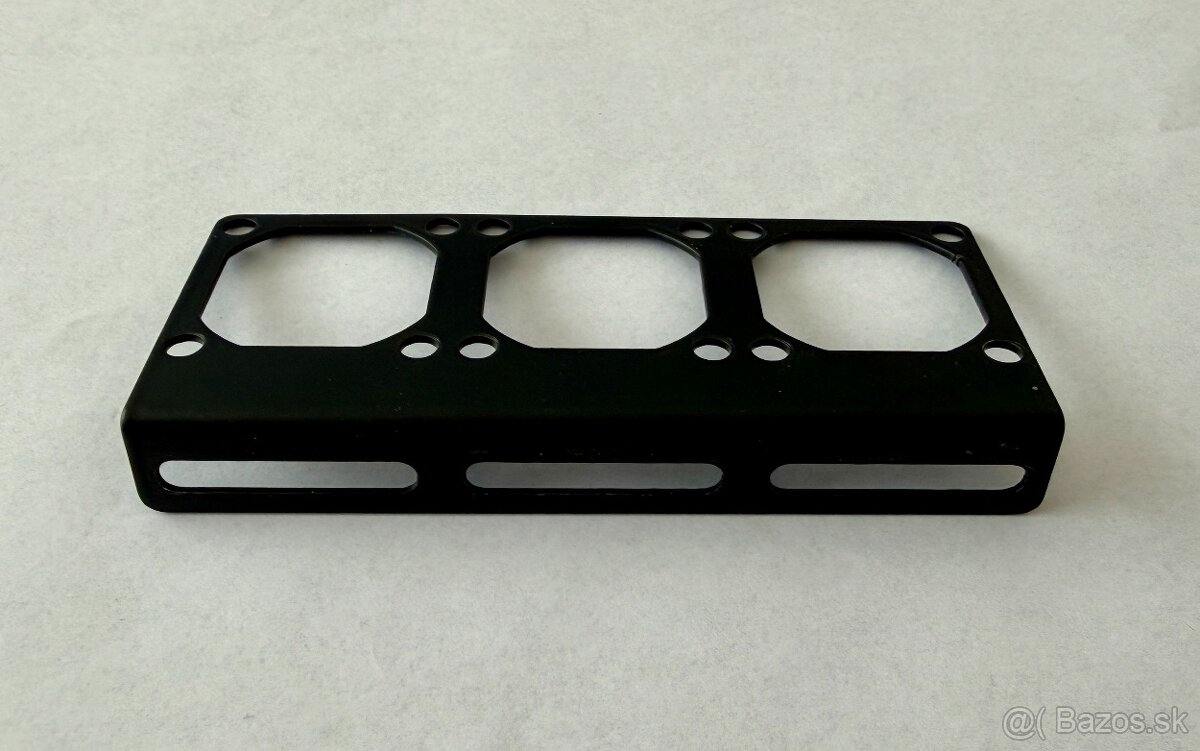 Predám držiak ventilátorov 3 x 40mm - 2