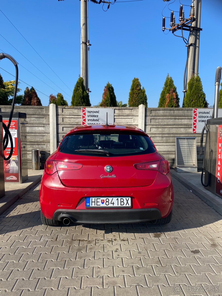 Alfa Romeo Giulietta - 2