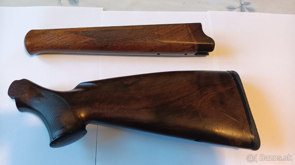 Pažba Blaser R93 levá. - 2