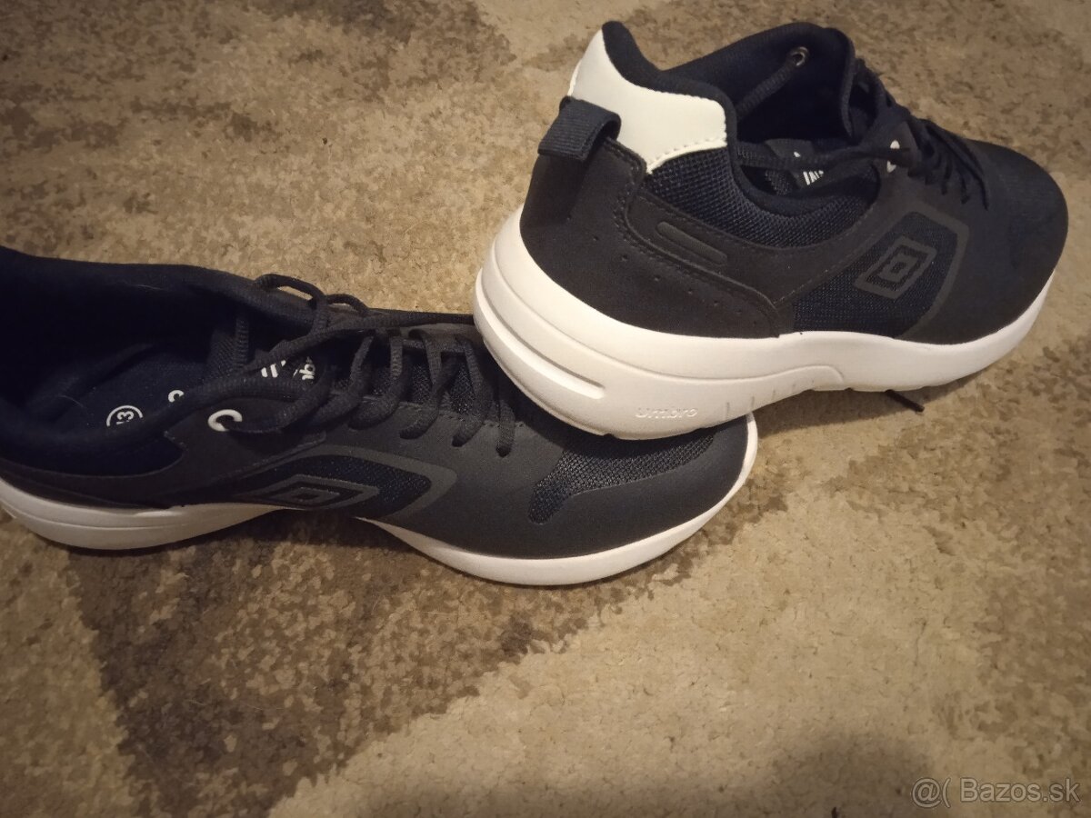 PREDÁM LOTTO UMBRO BOTASKY - 2