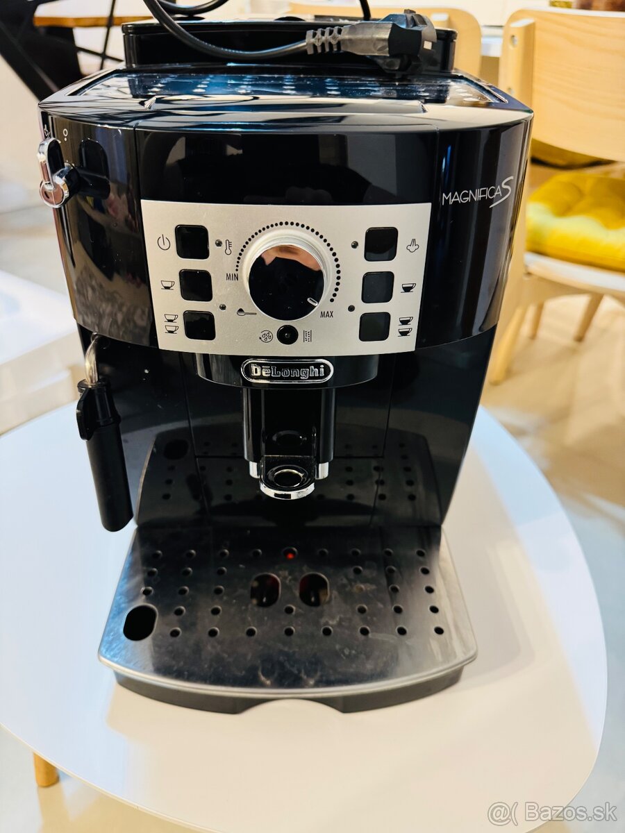 Delonghi Magnifica S - 2