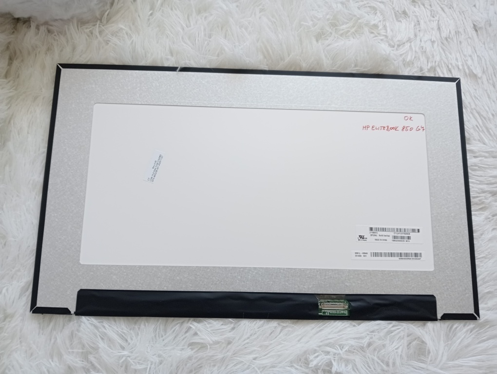 predám 15.6" LED SLIM displej 30pin eDP - LP156WFC - 2