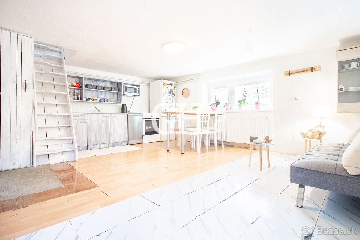 Dom s výhľadom ako z rozprávky – Muránska Zdychava, ideálny - 2