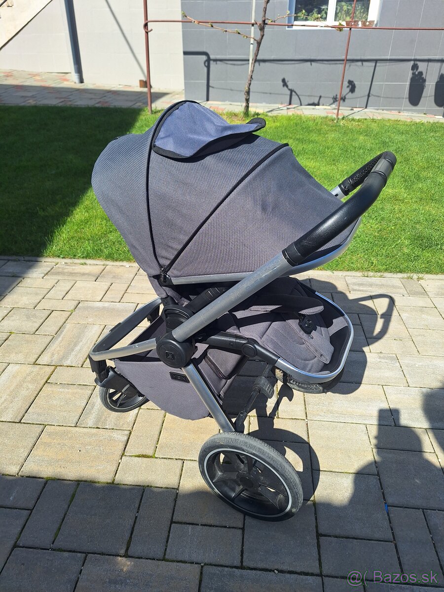 Kočiar Moon Resea - 2