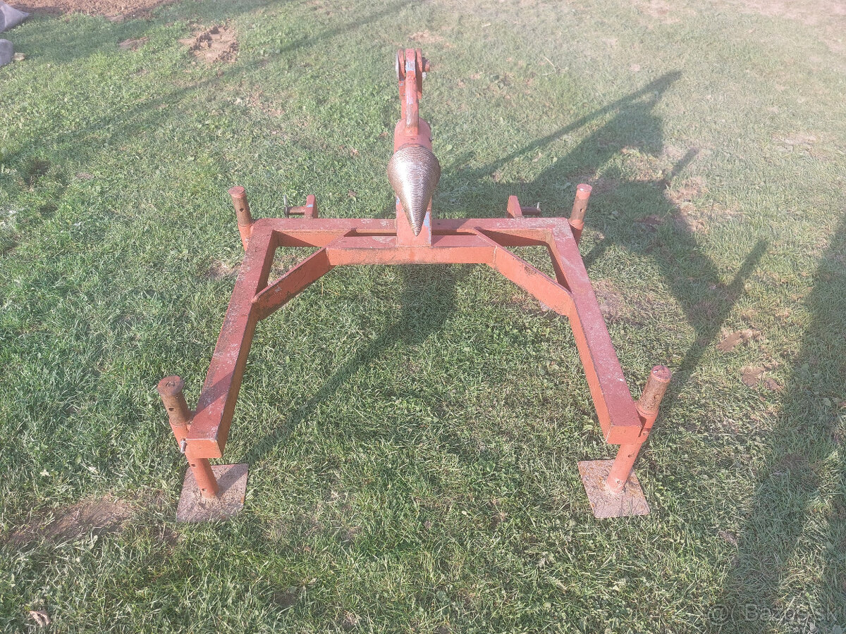 kužeľová štiepačka / kálačka na drevo za traktor - 2