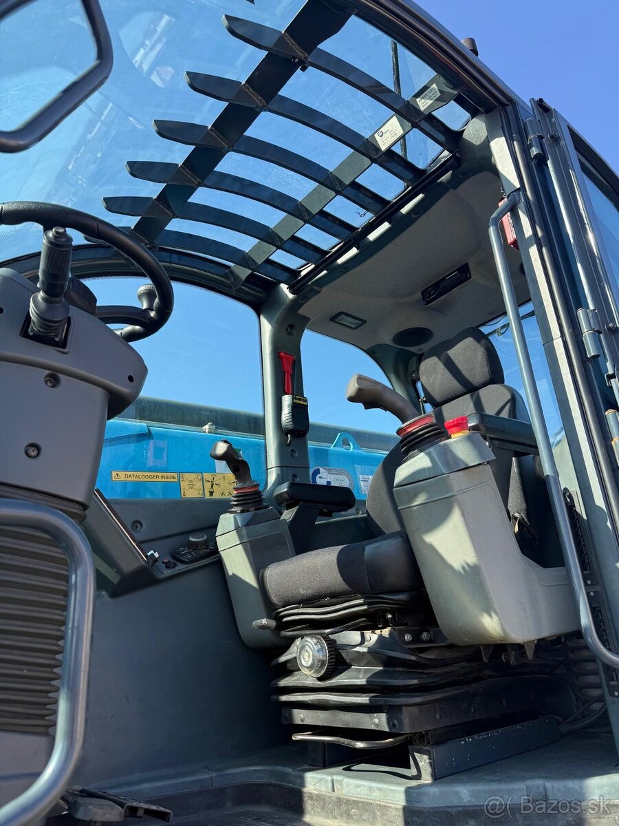 Prenájom teleskopický nakladač Magni 5.30 - 2