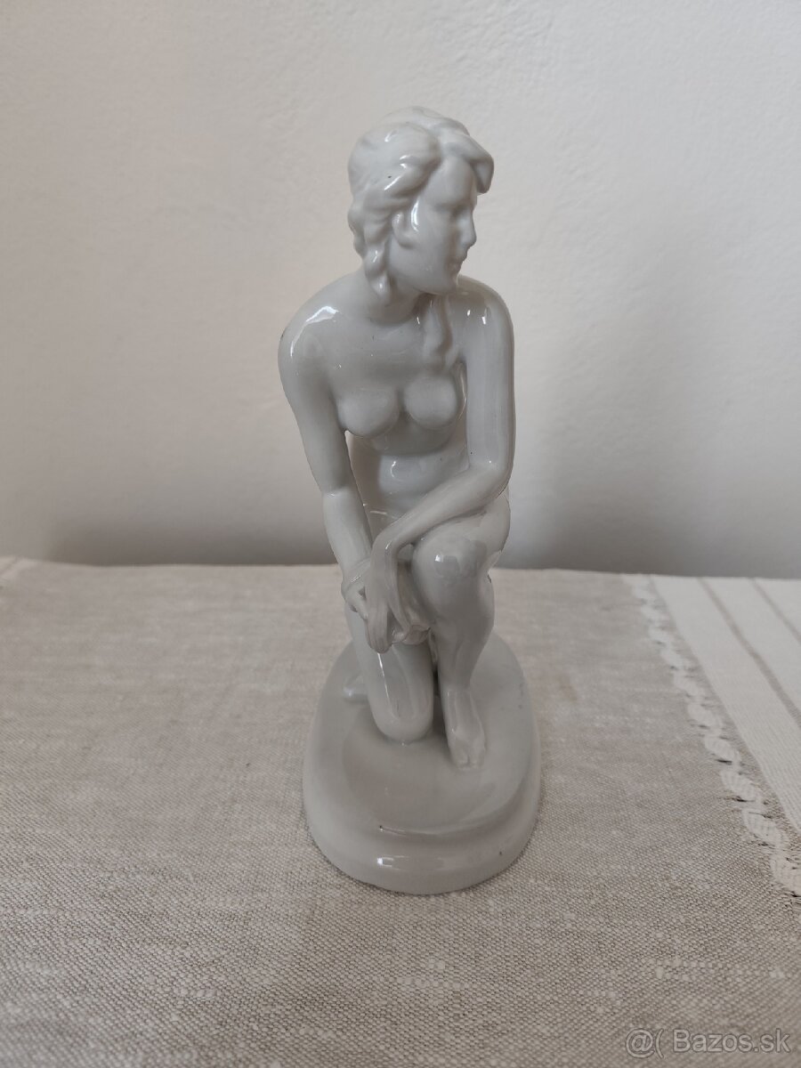 Zsolnay akt žena porcelánová soška - 2