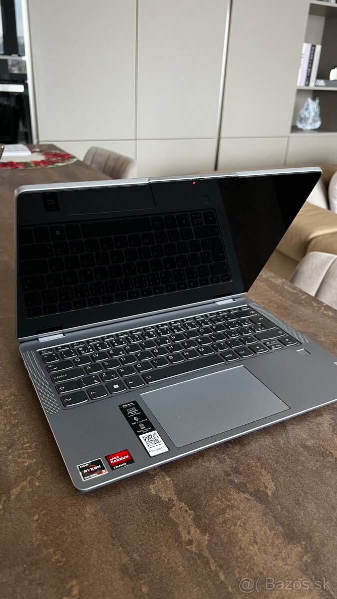 Lenovo IdeaPad Flex 5 14ABR8 - 2