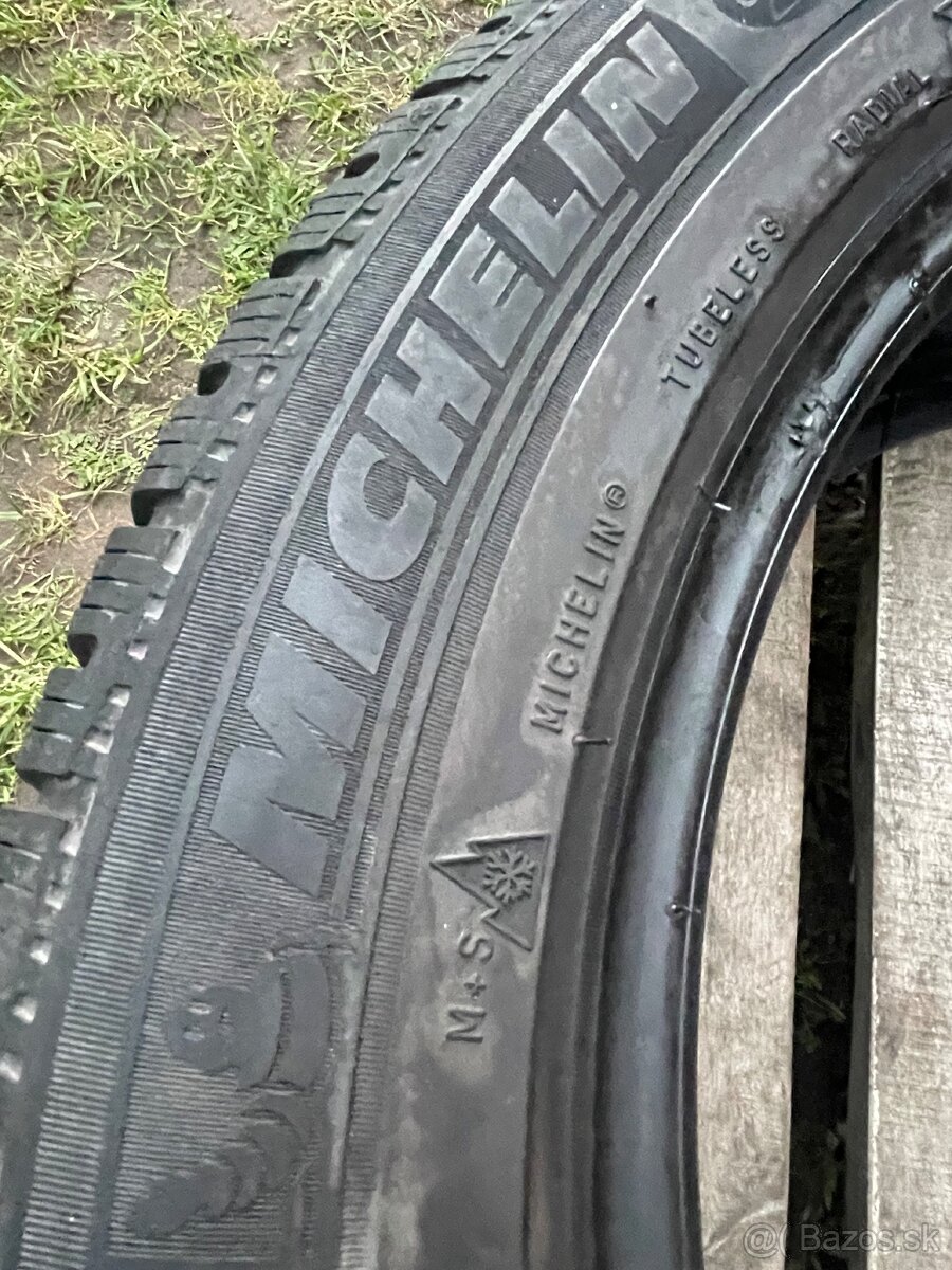 Michelin 235/50 R18 zimné - 2