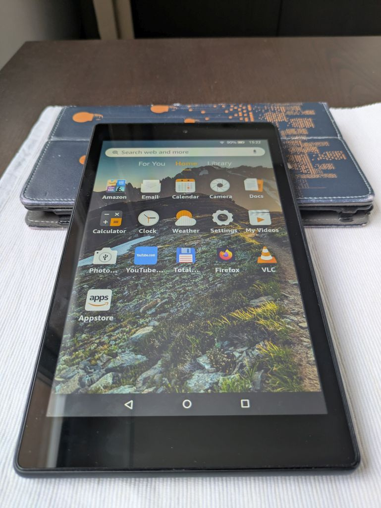 Predám Amazon Fire HD 8 (2017) - 2