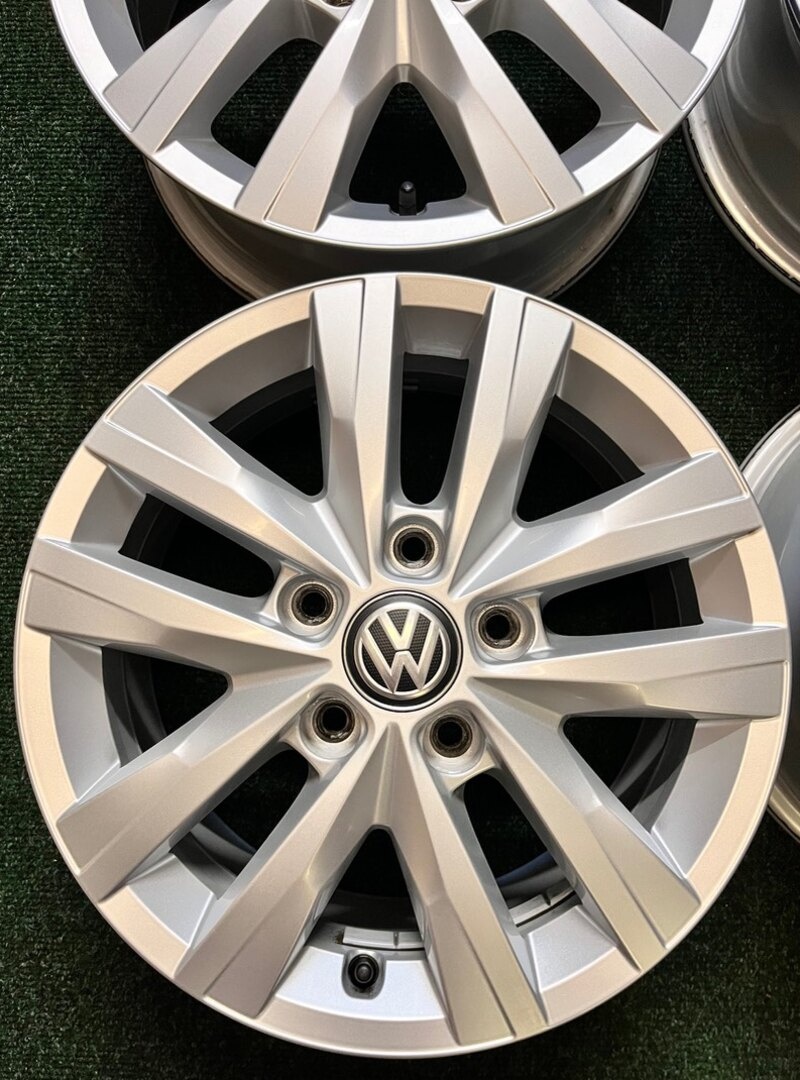 5x120 R16 Volkswagen T6 Multivan - TOP STAV - 2