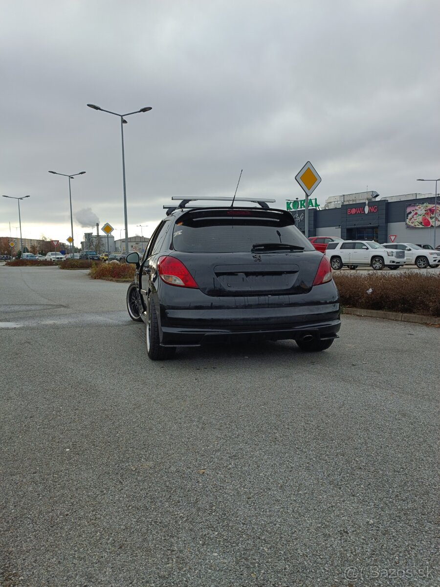 Nosiče na Peugeot 207 - 2