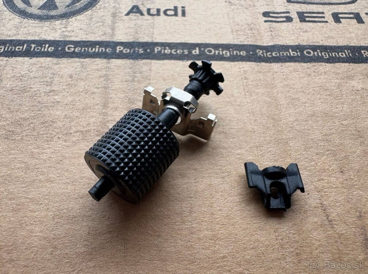 ROLOVACIE KOLIESKA NA MULTIFUNKCNY VOLANT - 2