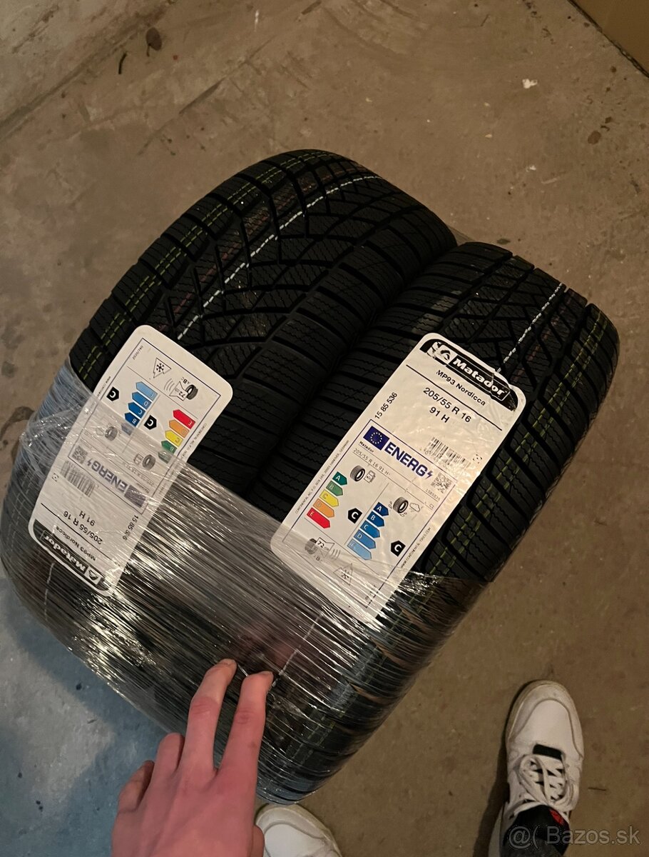 Pozostatky z Ford Focus ll - 2