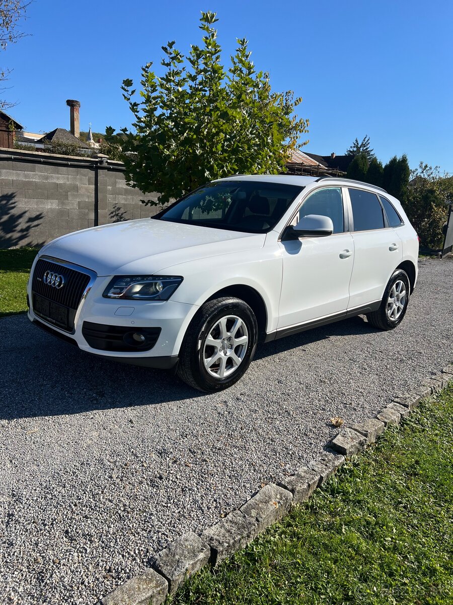 AUDI Q5 2,0 TDI QUATTRO - 2