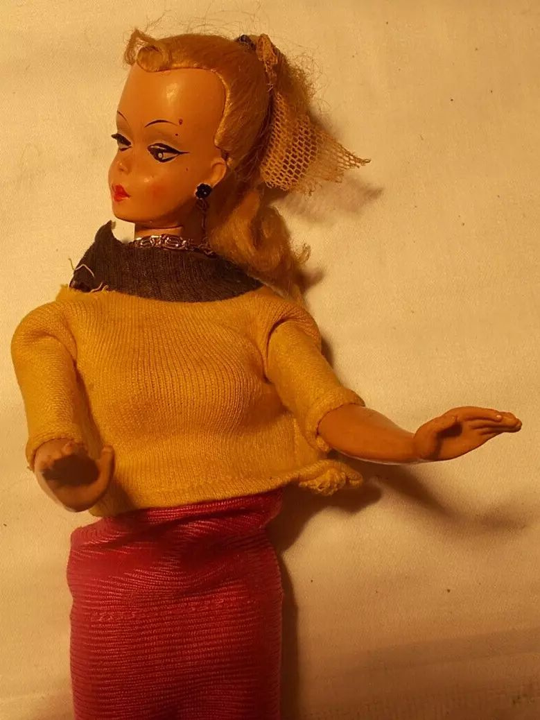 Bábika, možno obrázok Lilli alebo Barbie - 2