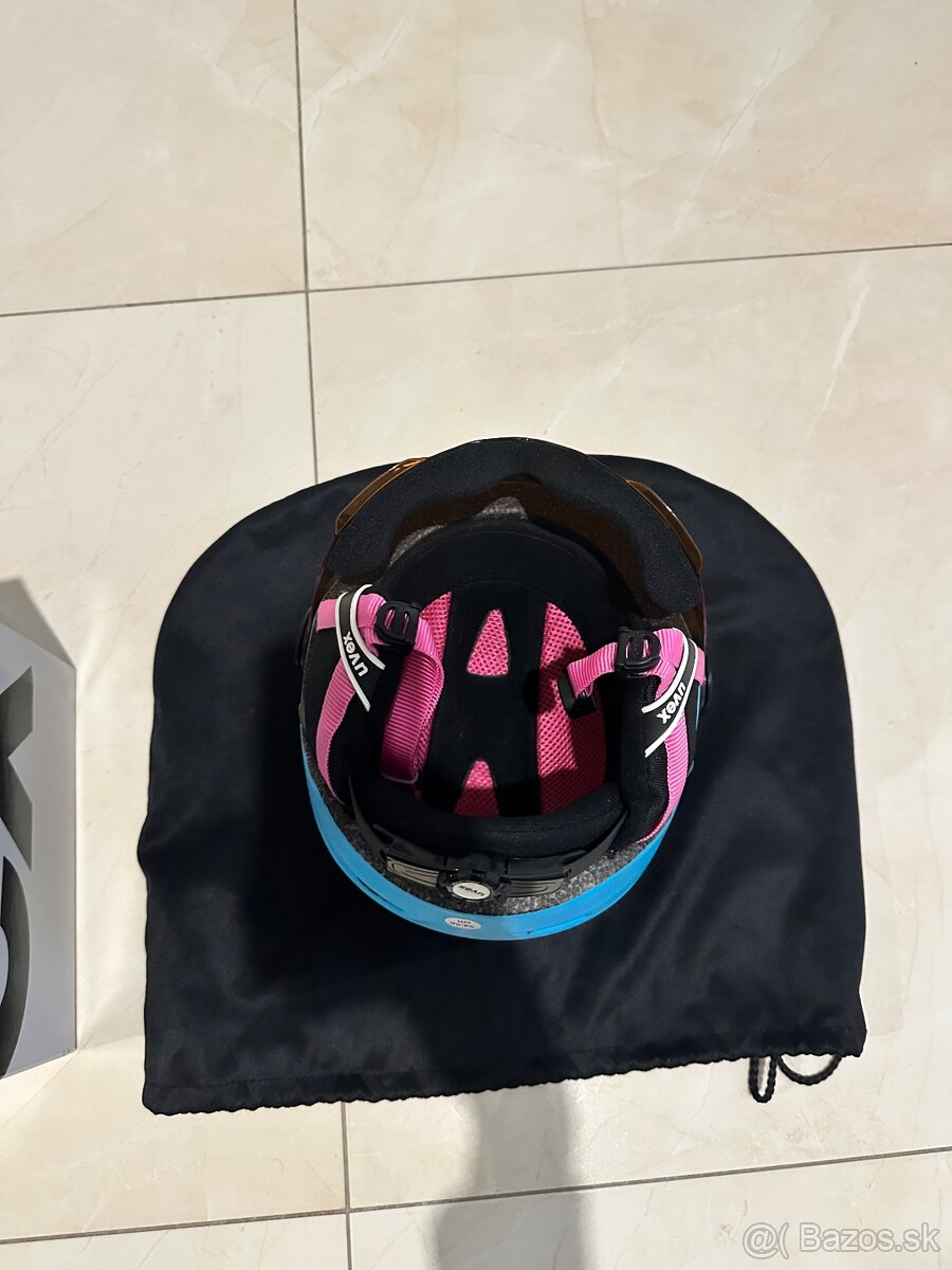 Lyžiarska helma uvex - 2