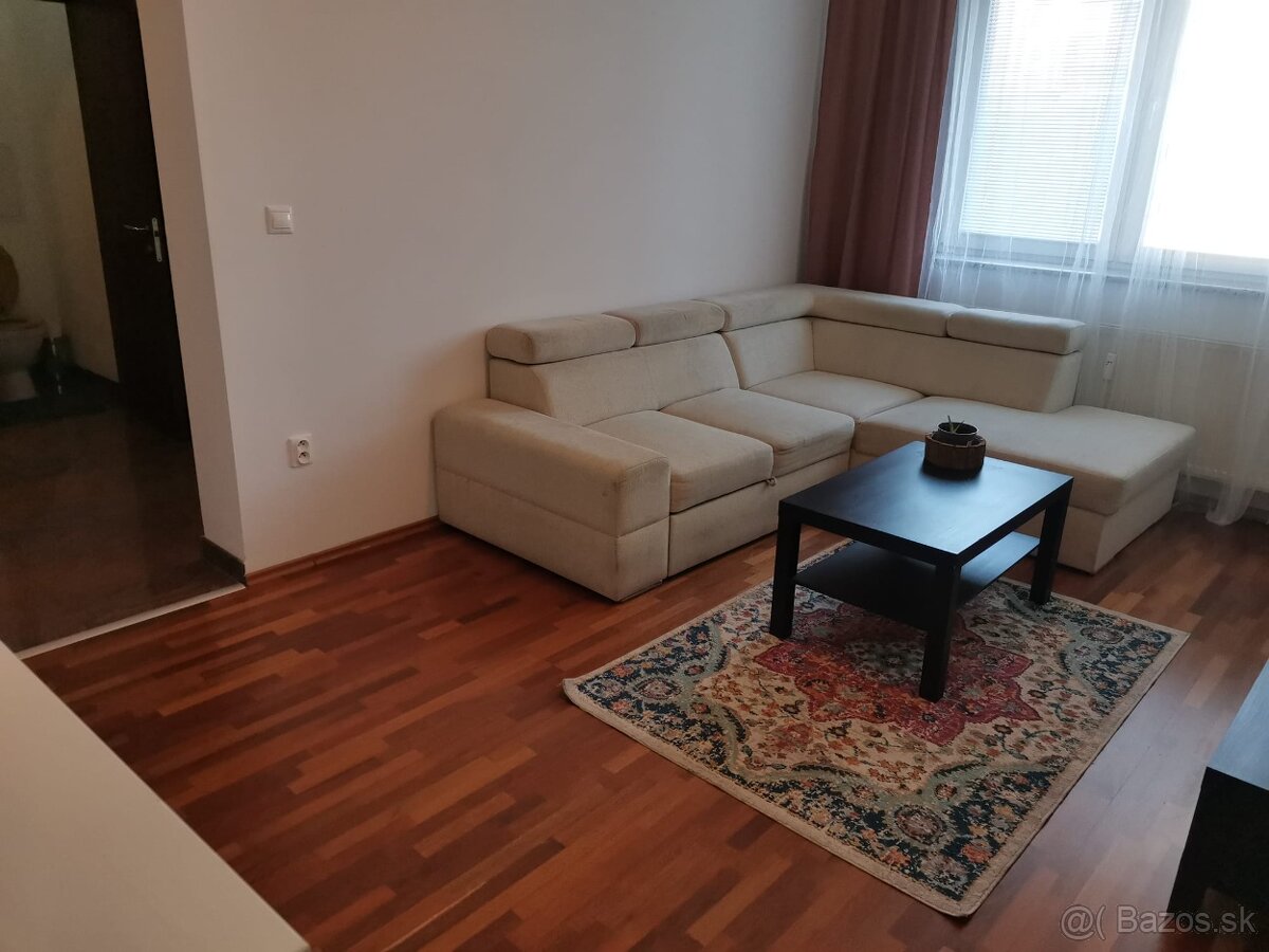 Prenájom 2izbového bytu v Šuranoch - 2