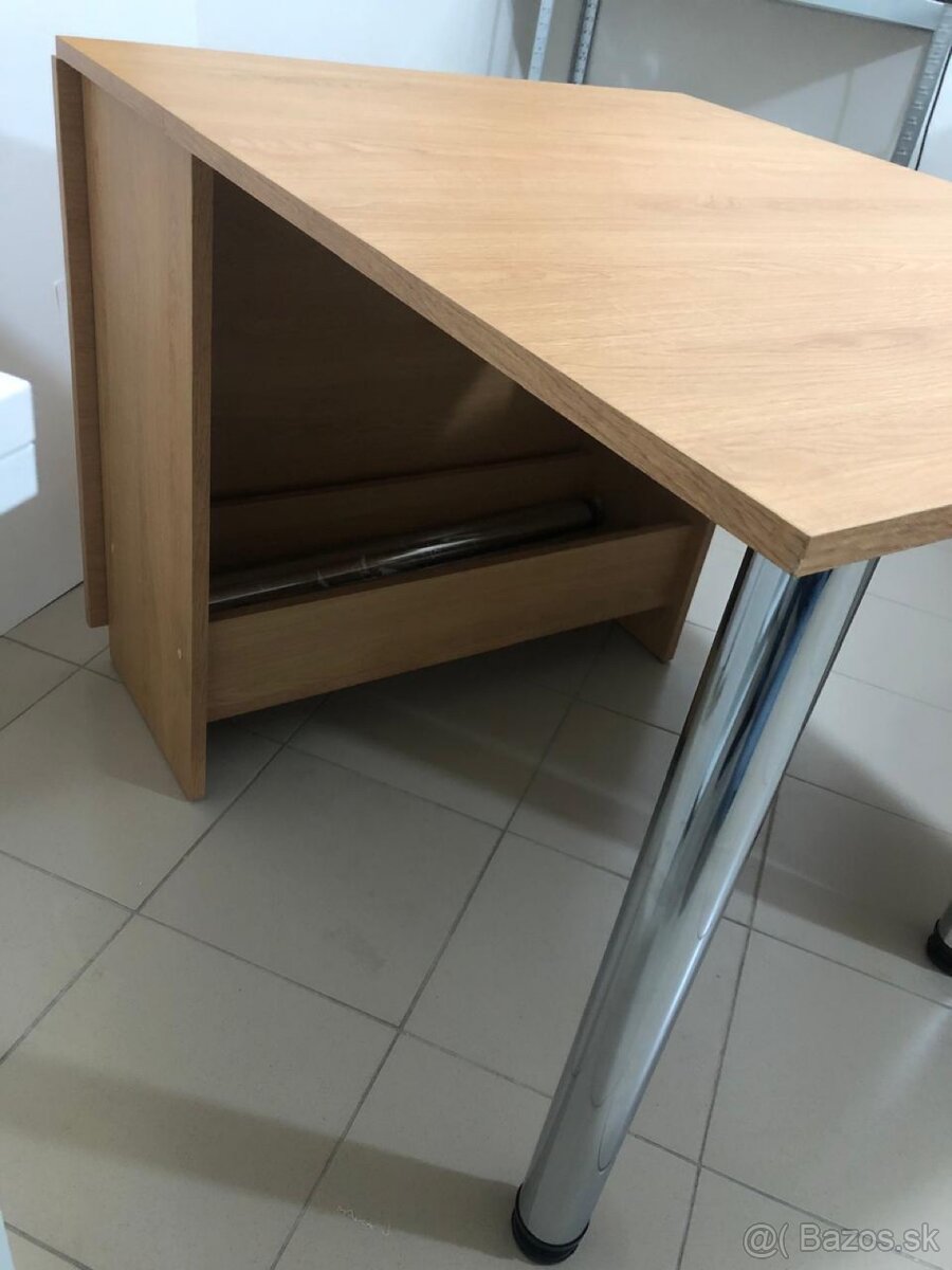 Rozkladací jedálenský Stol . - 2