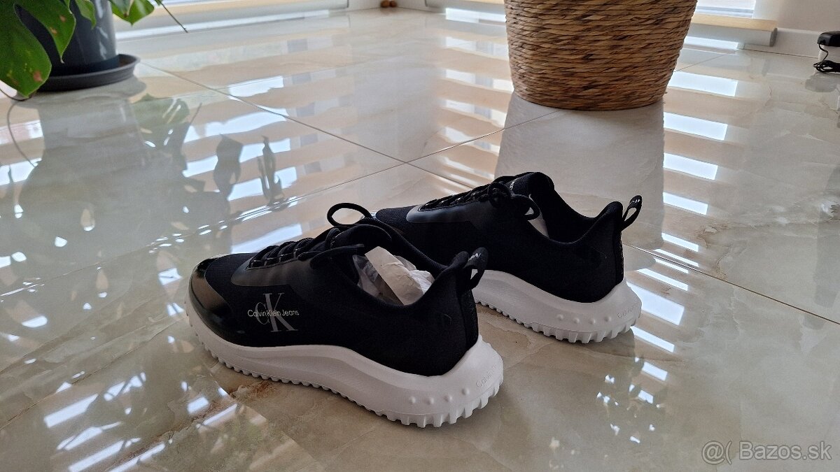 Predám dámske Sneakersy Calvin Klein - 2