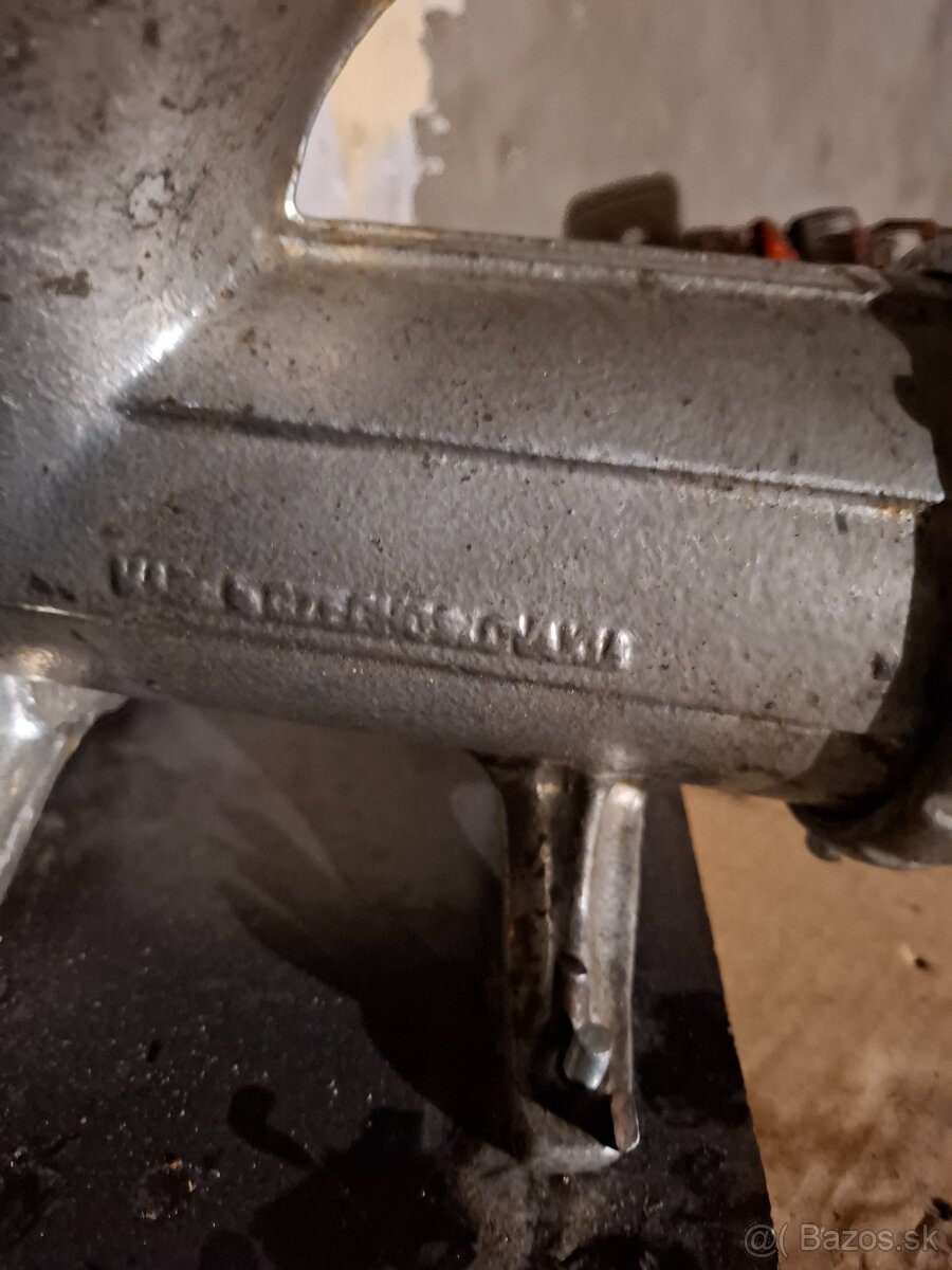 Mlyncek na mäso porkert 32 - 2