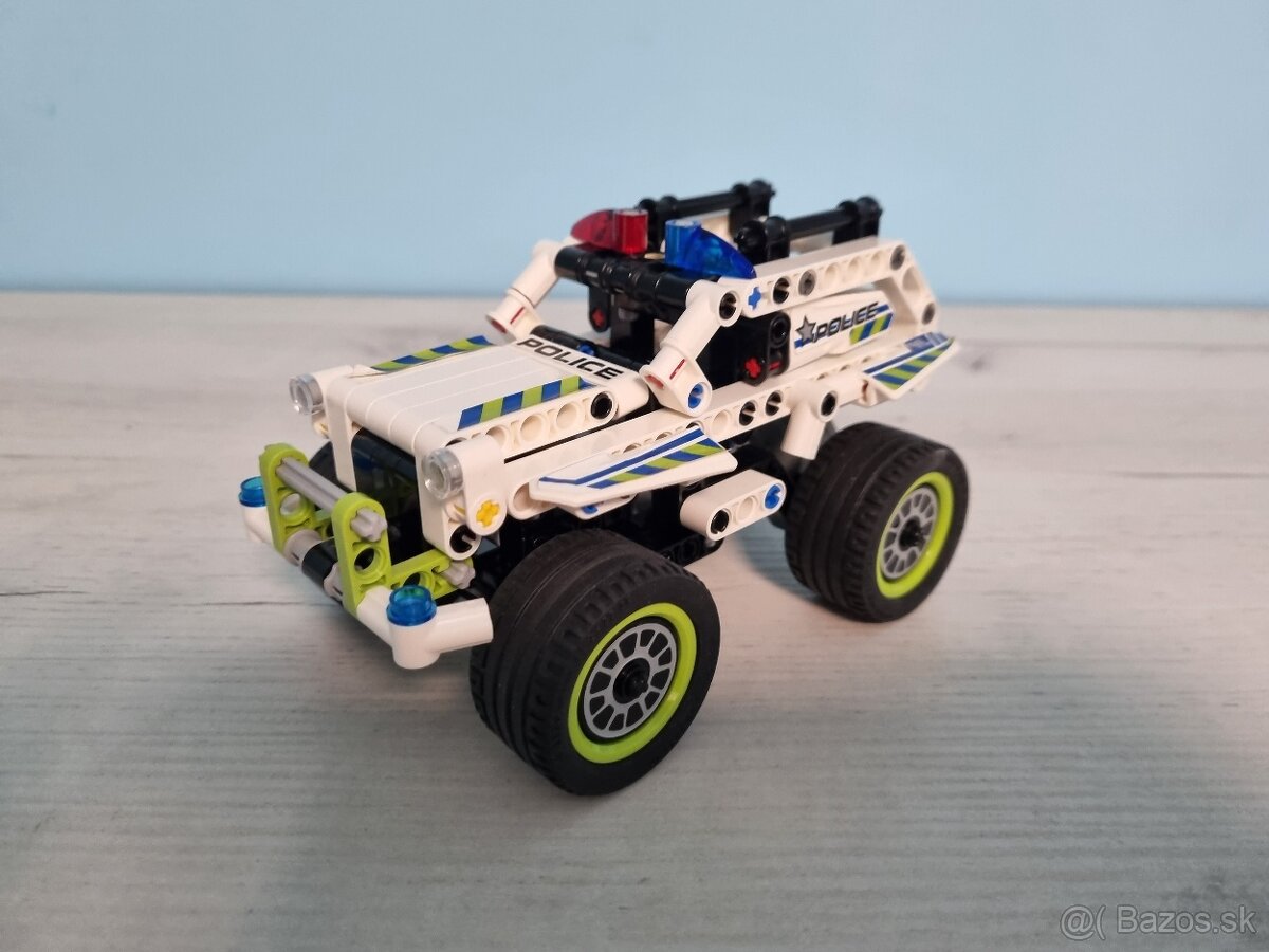 42046 Unikove zavodne auto + 42047 Policajny zasahovy voz - 2