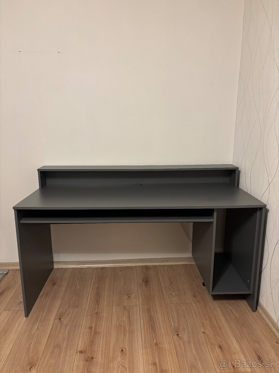 Predám PC stôl - 2