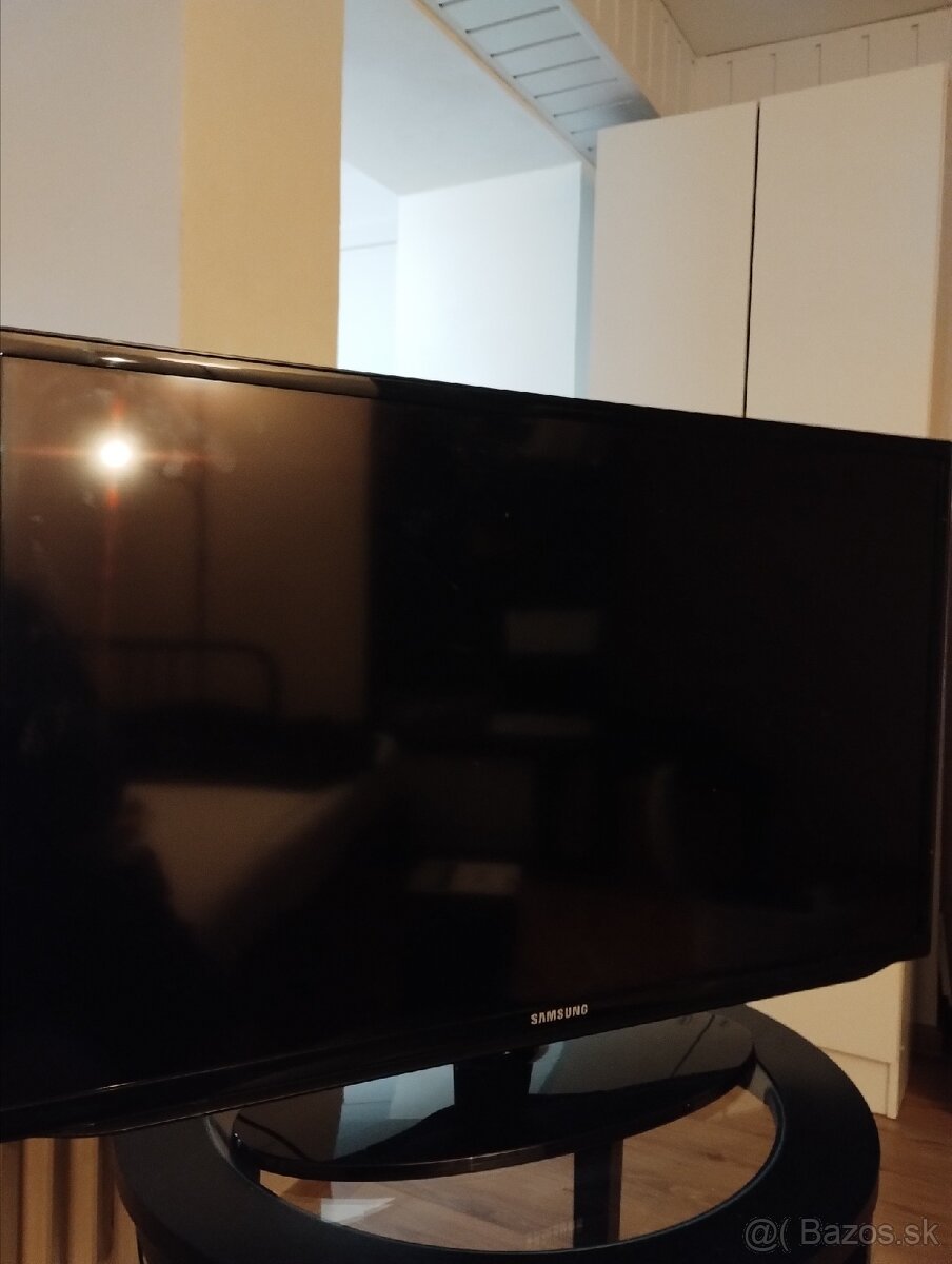 Samsung LED TV 32" UE32H5033AW - 2